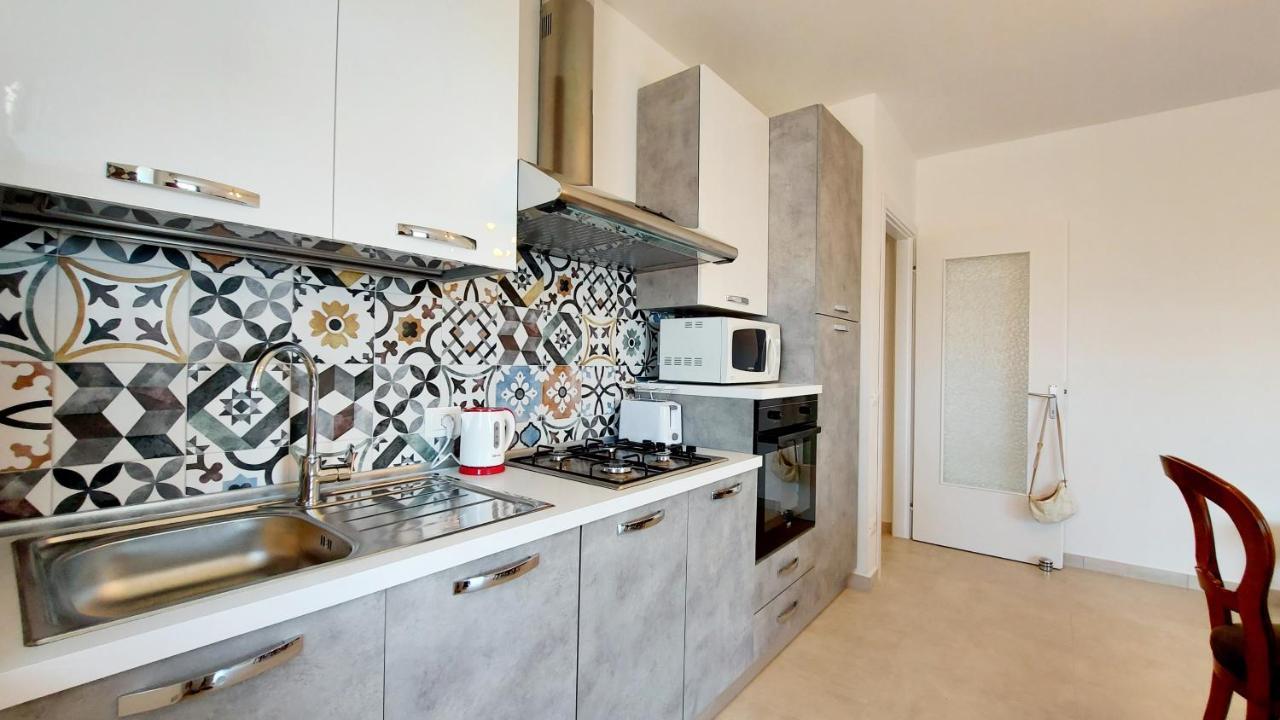 Narcisa View Lake&Pool Apartment Бардолино Экстерьер фото