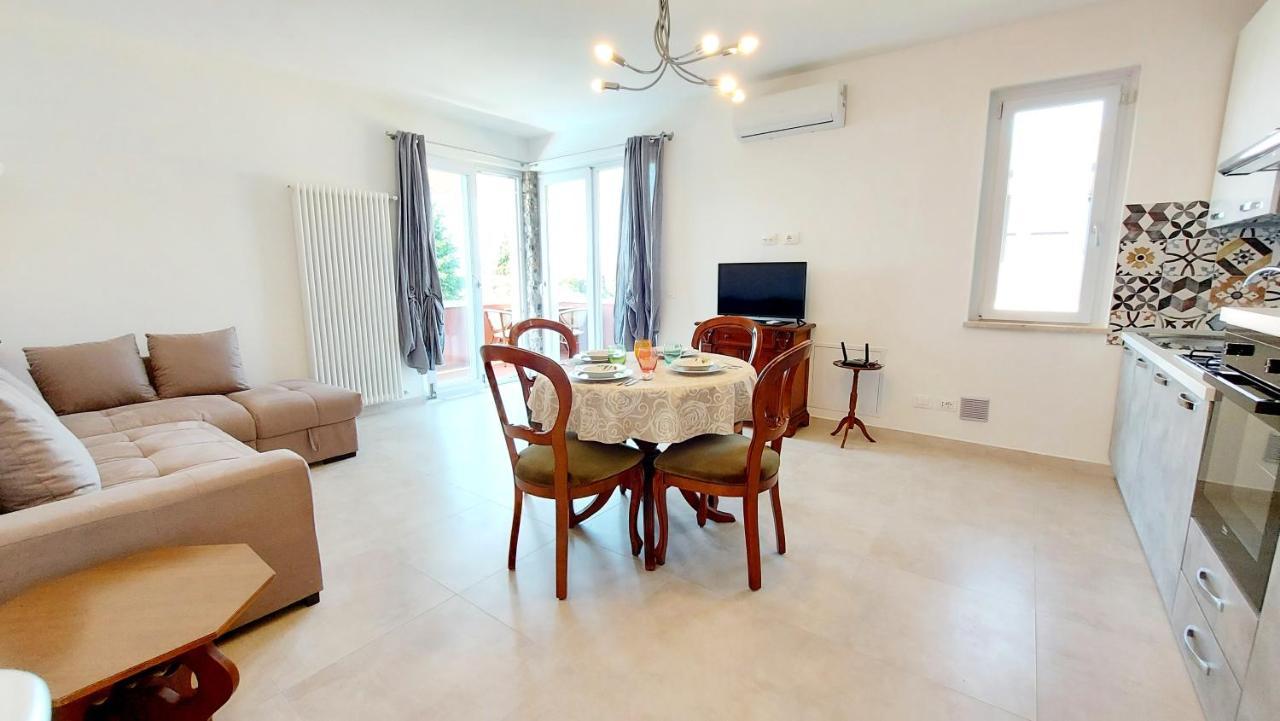 Narcisa View Lake&Pool Apartment Бардолино Экстерьер фото